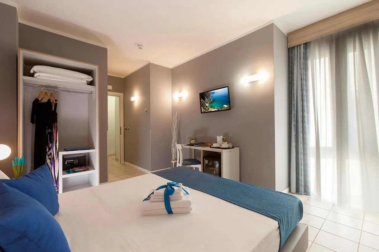 Bike&Boat Argentario Hotel Porto Santo Stefano   Porto Santo Stefano (Grosseto)