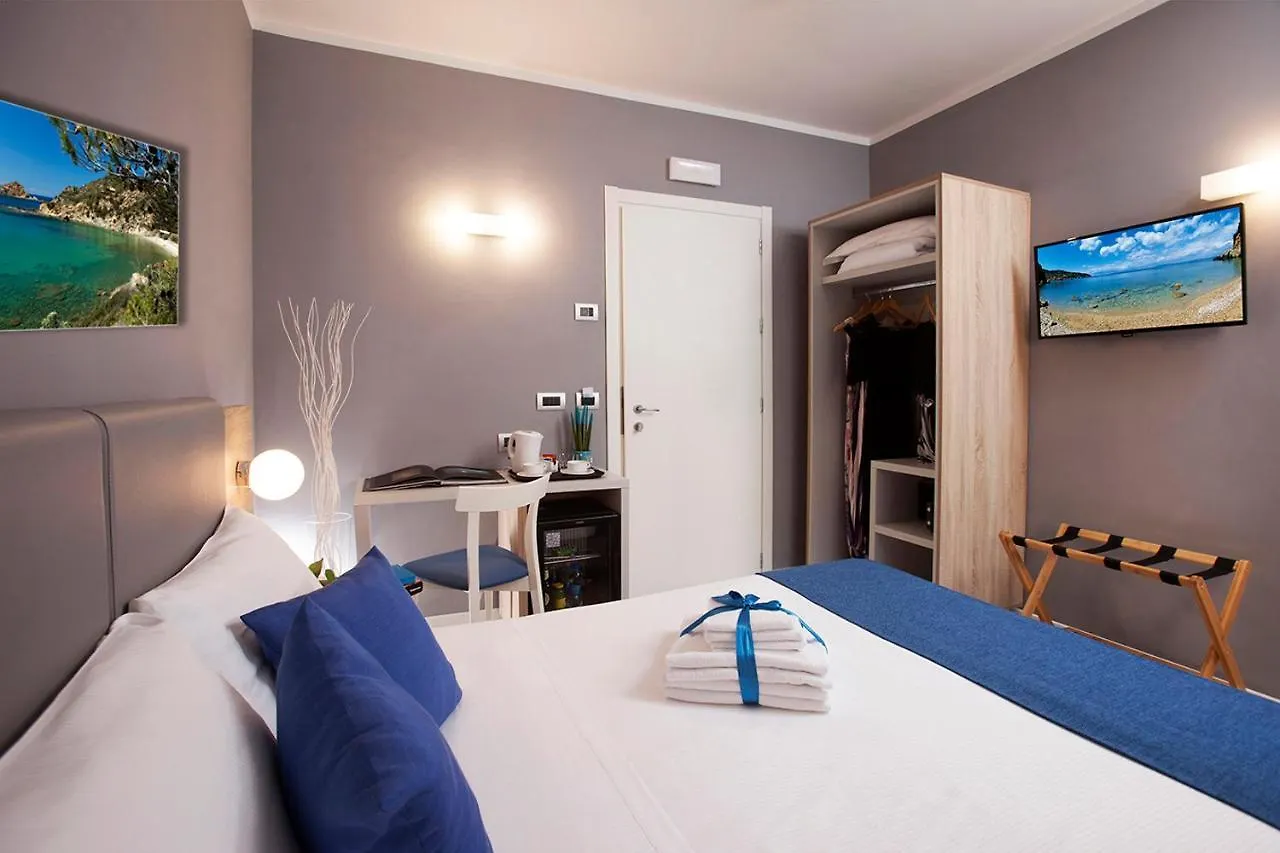 Bike&Boat Argentario Hotel 圣托斯特凡诺港 3*,